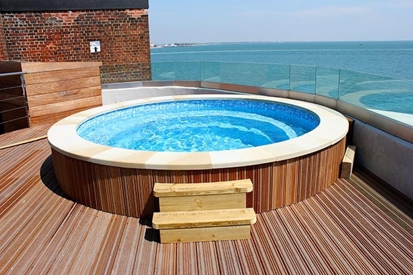 HARDWOOD ANTI-SLIP DECKING